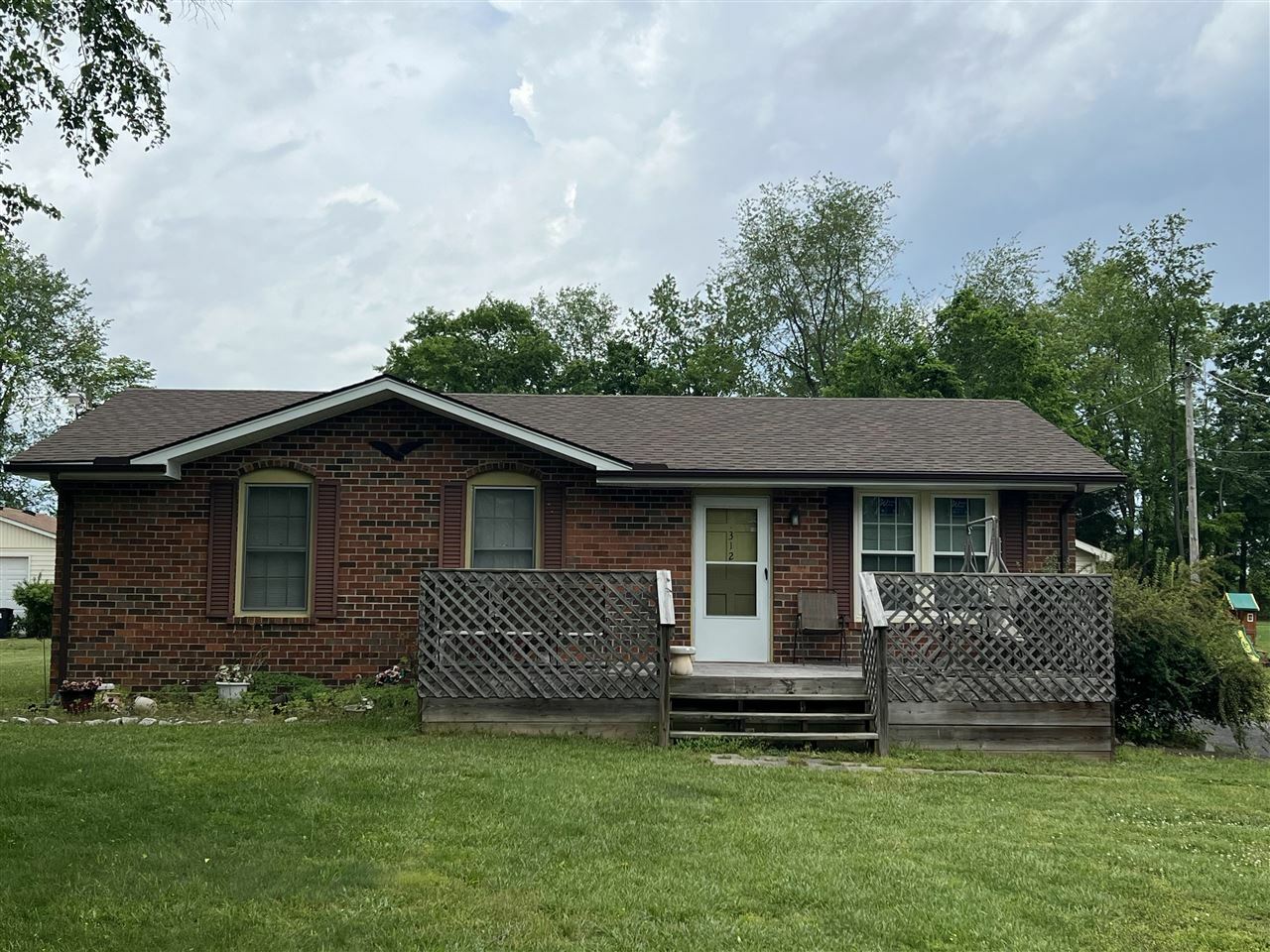 Property Photo:  312 Clark Circle  KY 42103 