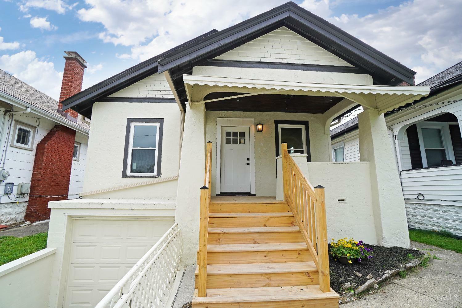 Property Photo: 5432 Rolston Avenue OH 45212