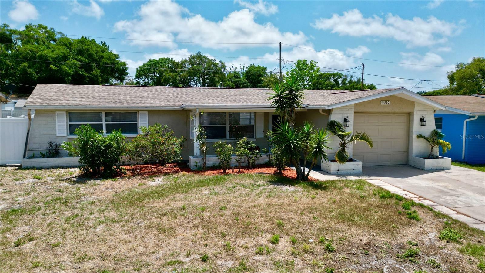 Property Photo:  5310 Seafoam Drive  FL 34652 