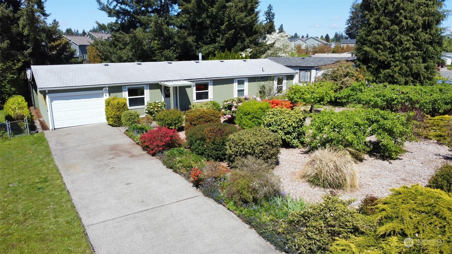 Property Photo:  5215 Mountain Green Lane SE  WA 98503 