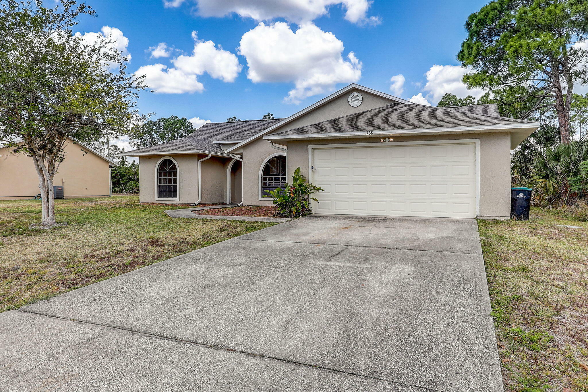 Property Photo:  1438 Amador Avenue NW  FL 32907 