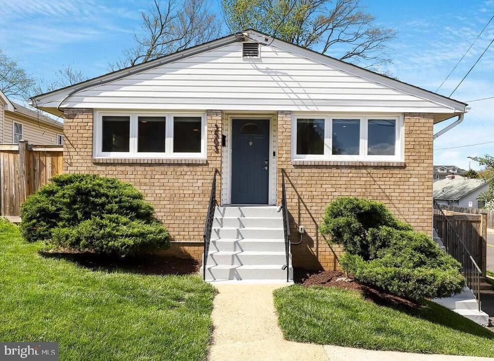 Property Photo:  3503 19th Street S  VA 22204 