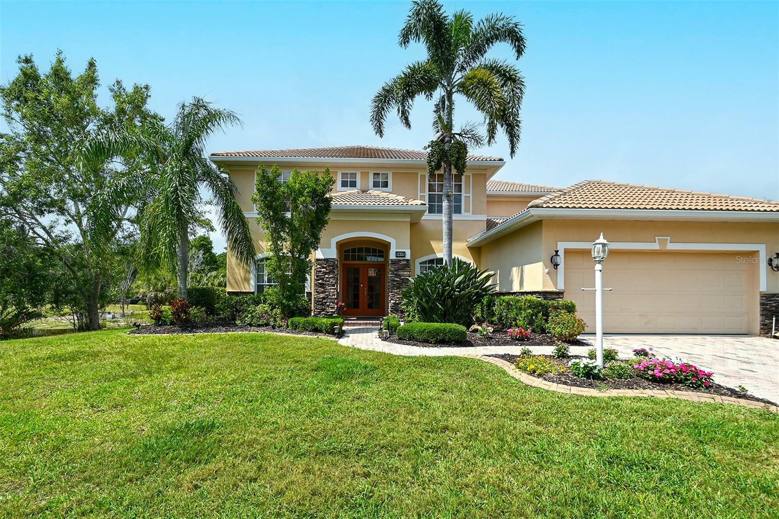 Property Photo:  6815 Bay Hill Drive  FL 34202 