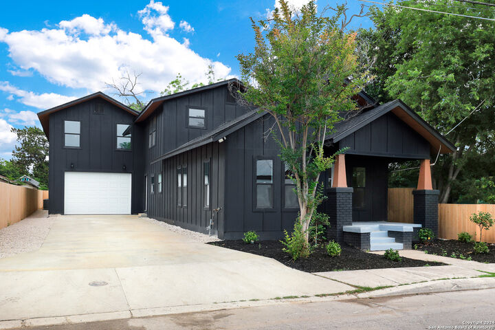 Property Photo:  323 E Lambert St  TX 78204 