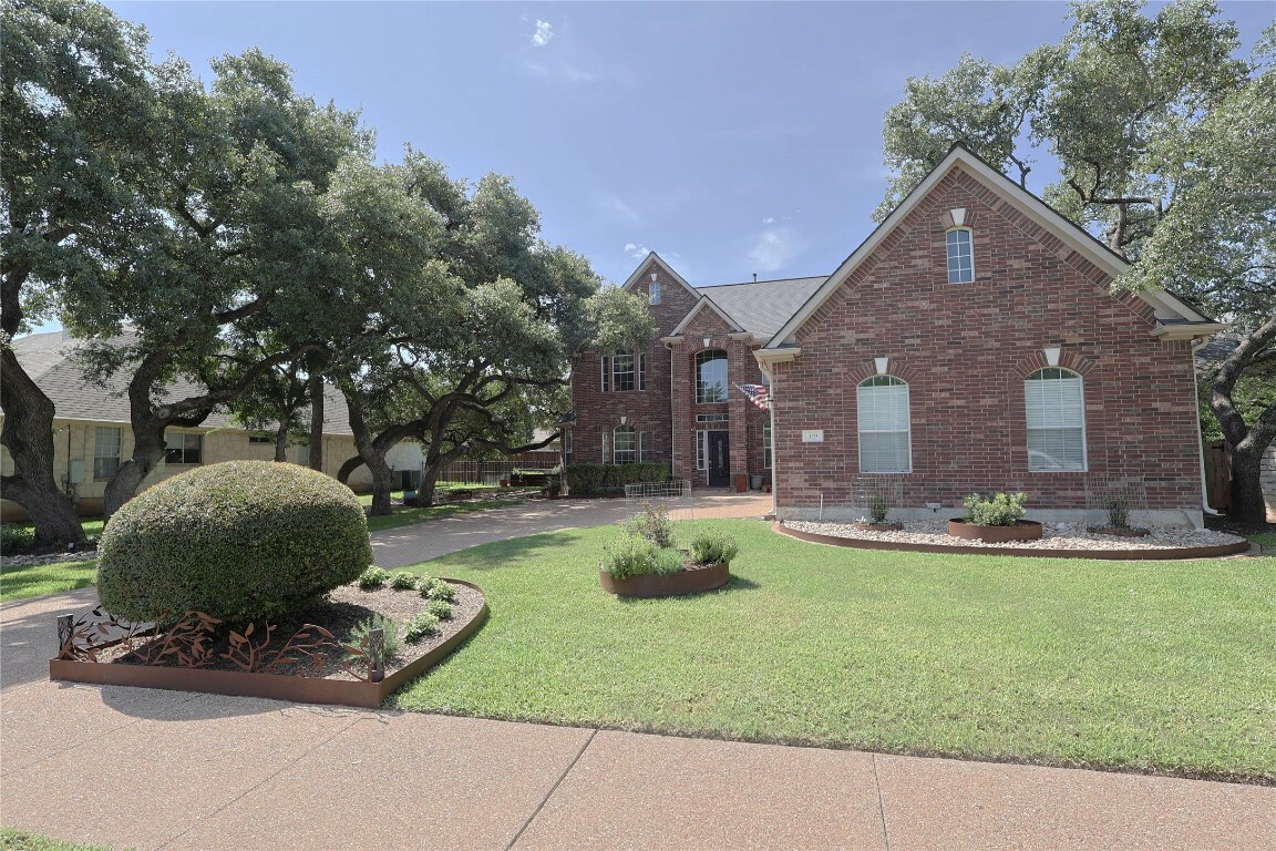 Property Photo:  329 Champions Drive  TX 78628 