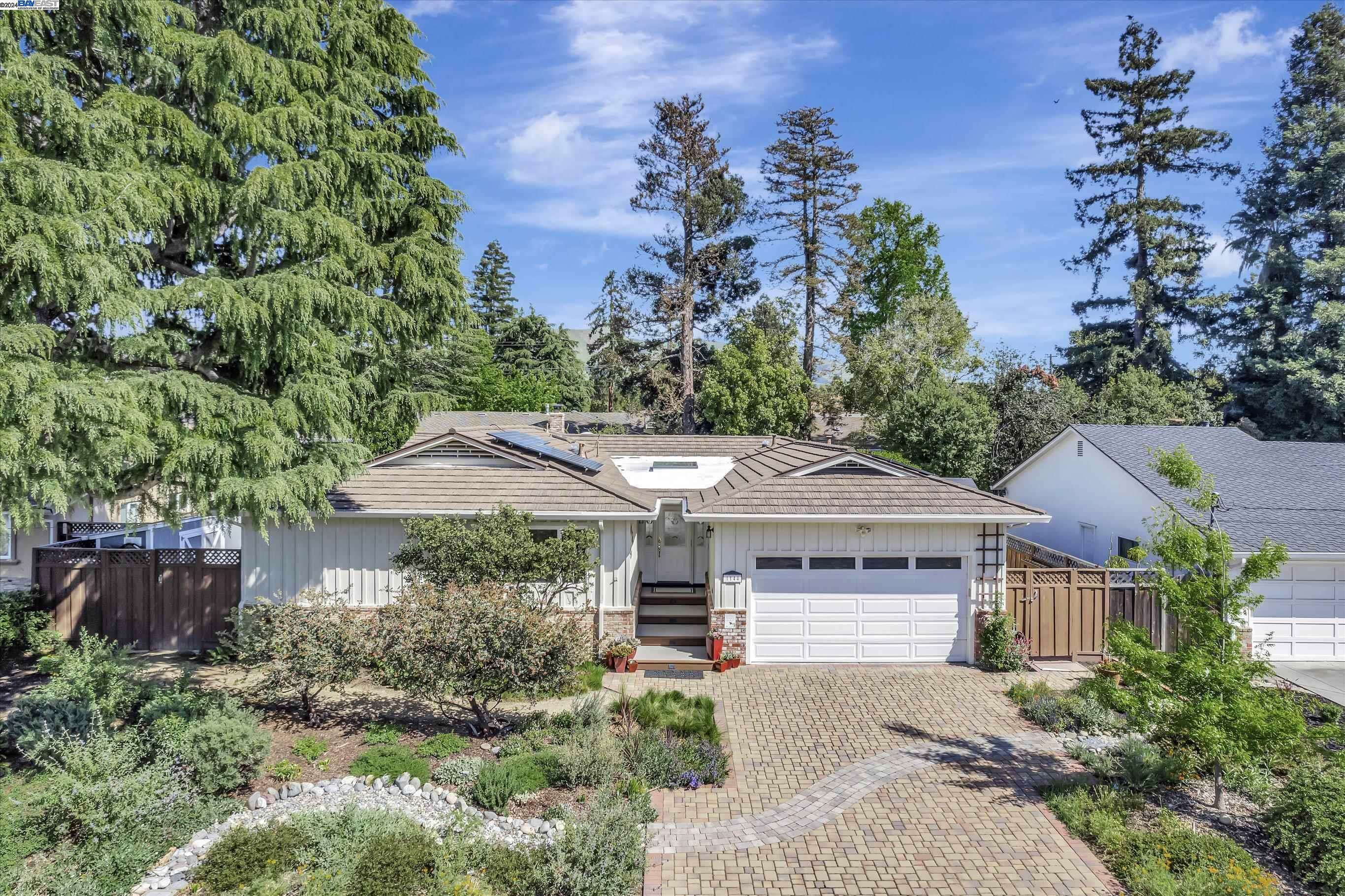 Property Photo:  1144 Kensington Dr  CA 94539 