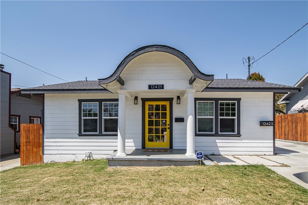 Property Photo:  12421 Howard Street  CA 90601 