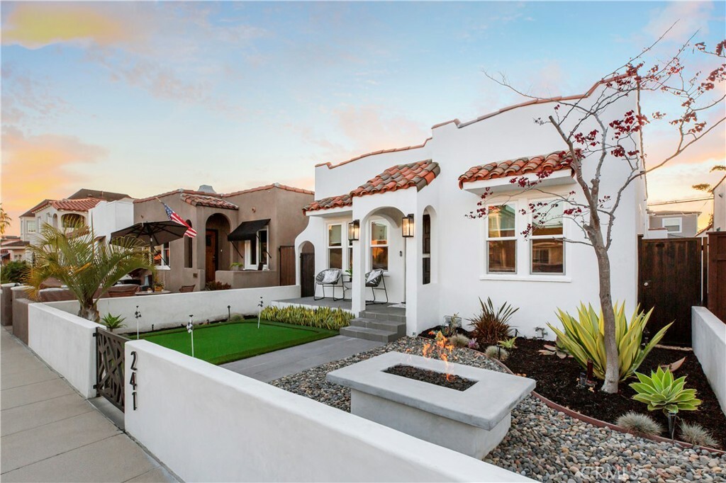 241 Corona Avenue  Long Beach CA 90803 photo