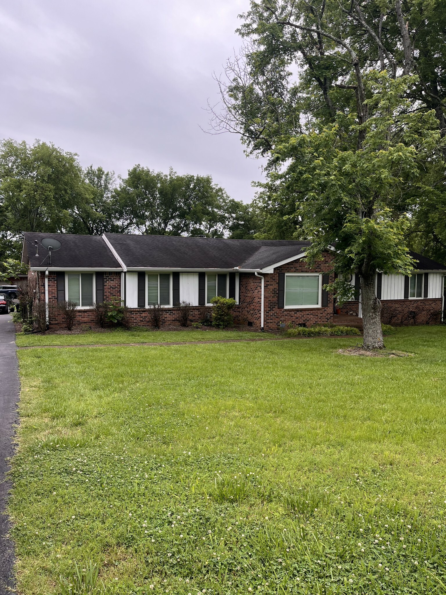 Property Photo:  148 Allen Dr  TN 37075 