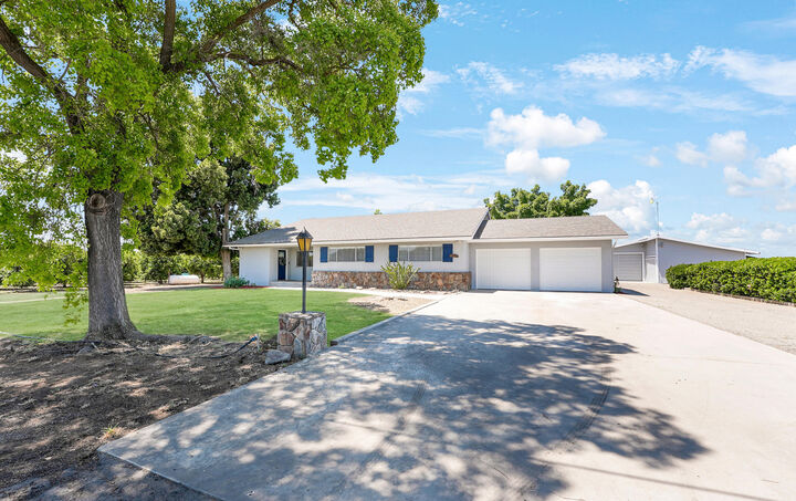 20439 Road 212  Lindsay CA 93247 photo