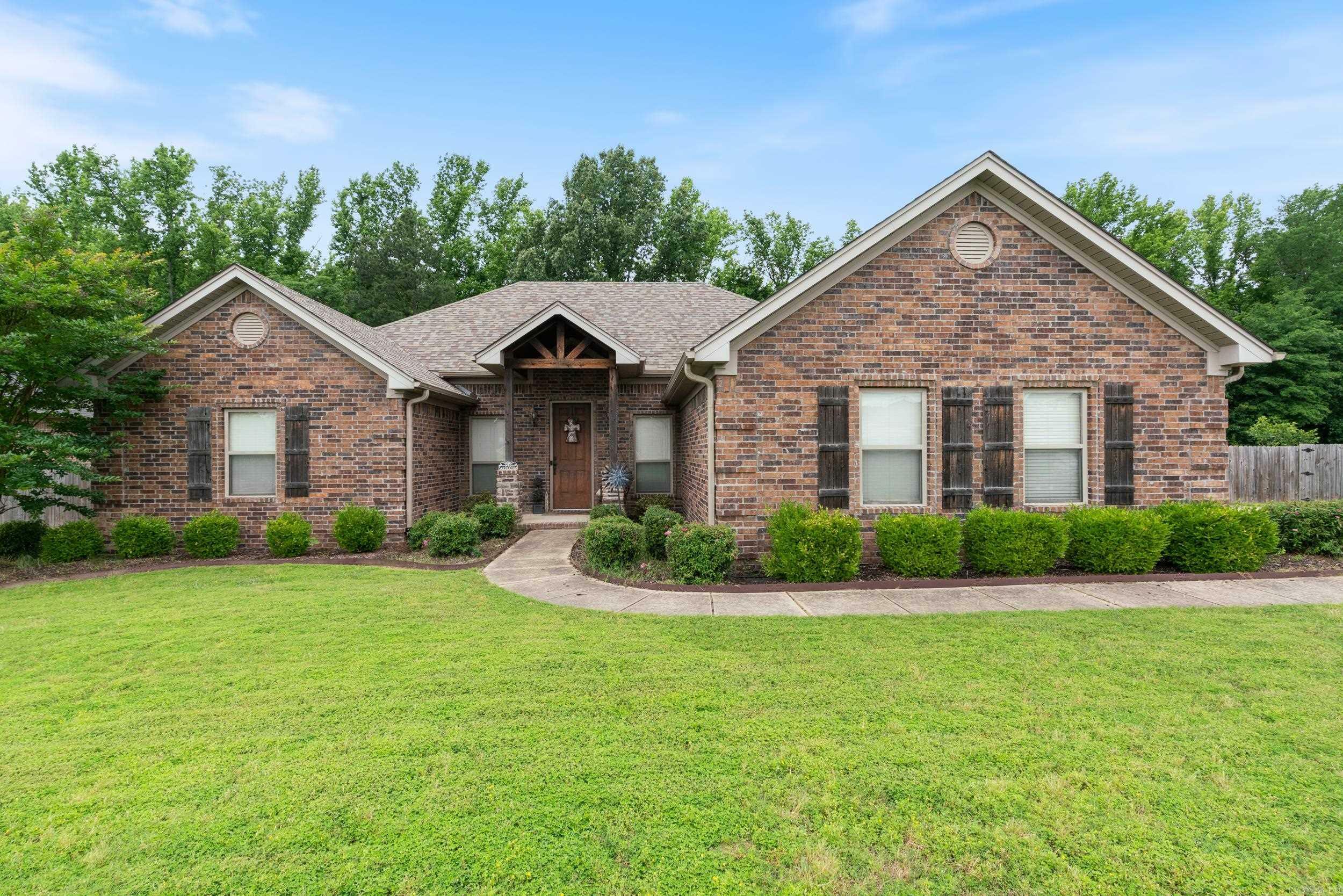 Property Photo:  160 Creekside Drive  AR 72007 