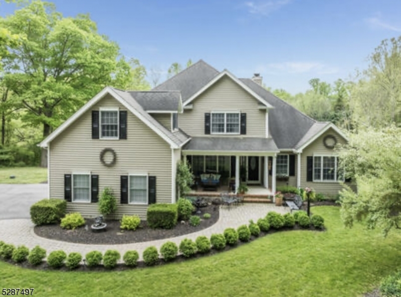 Property Photo: 8 Winding Way NJ 07823
