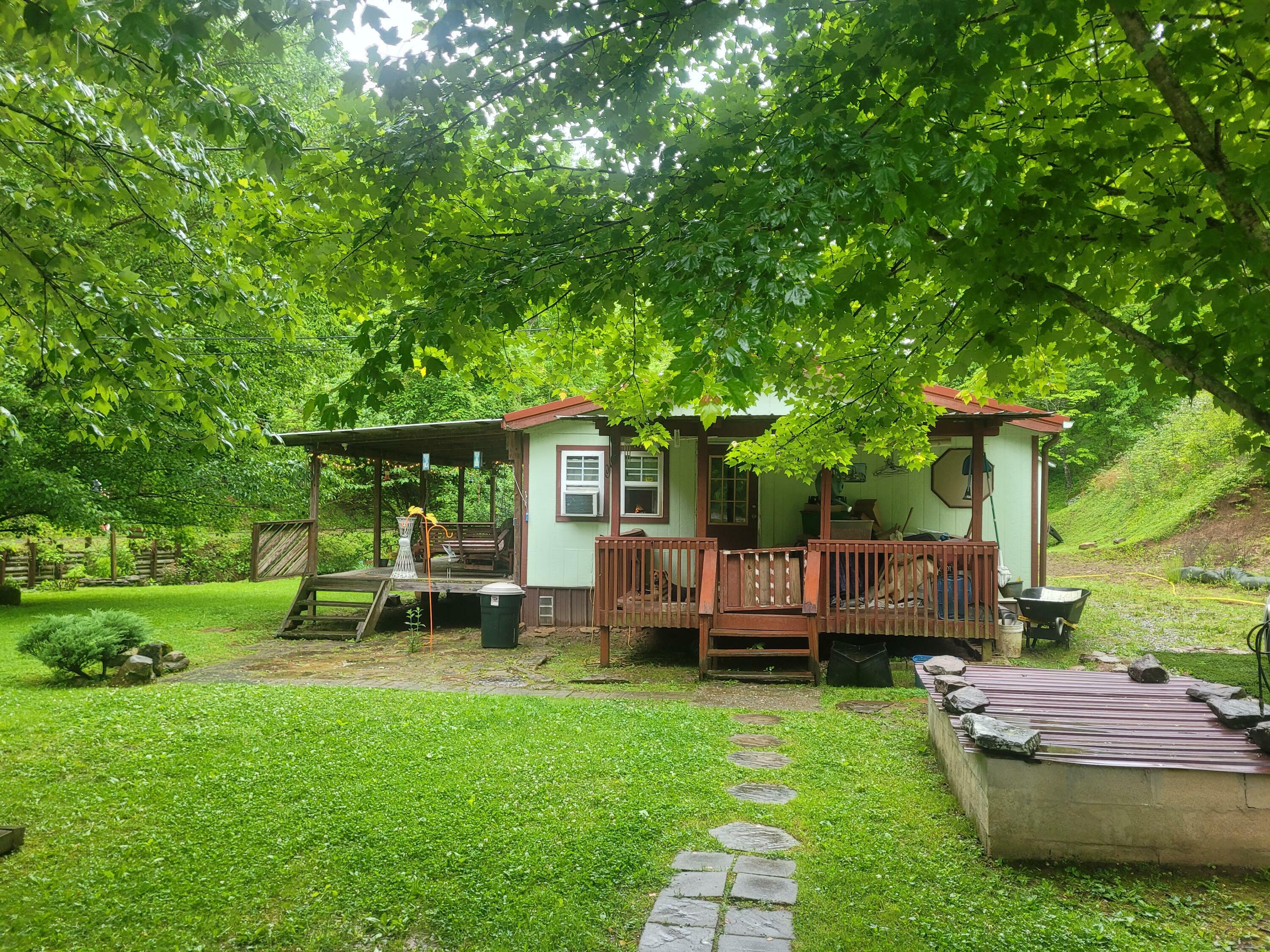 Property Photo:  523 Bullskin Branch Road  KY 40972 