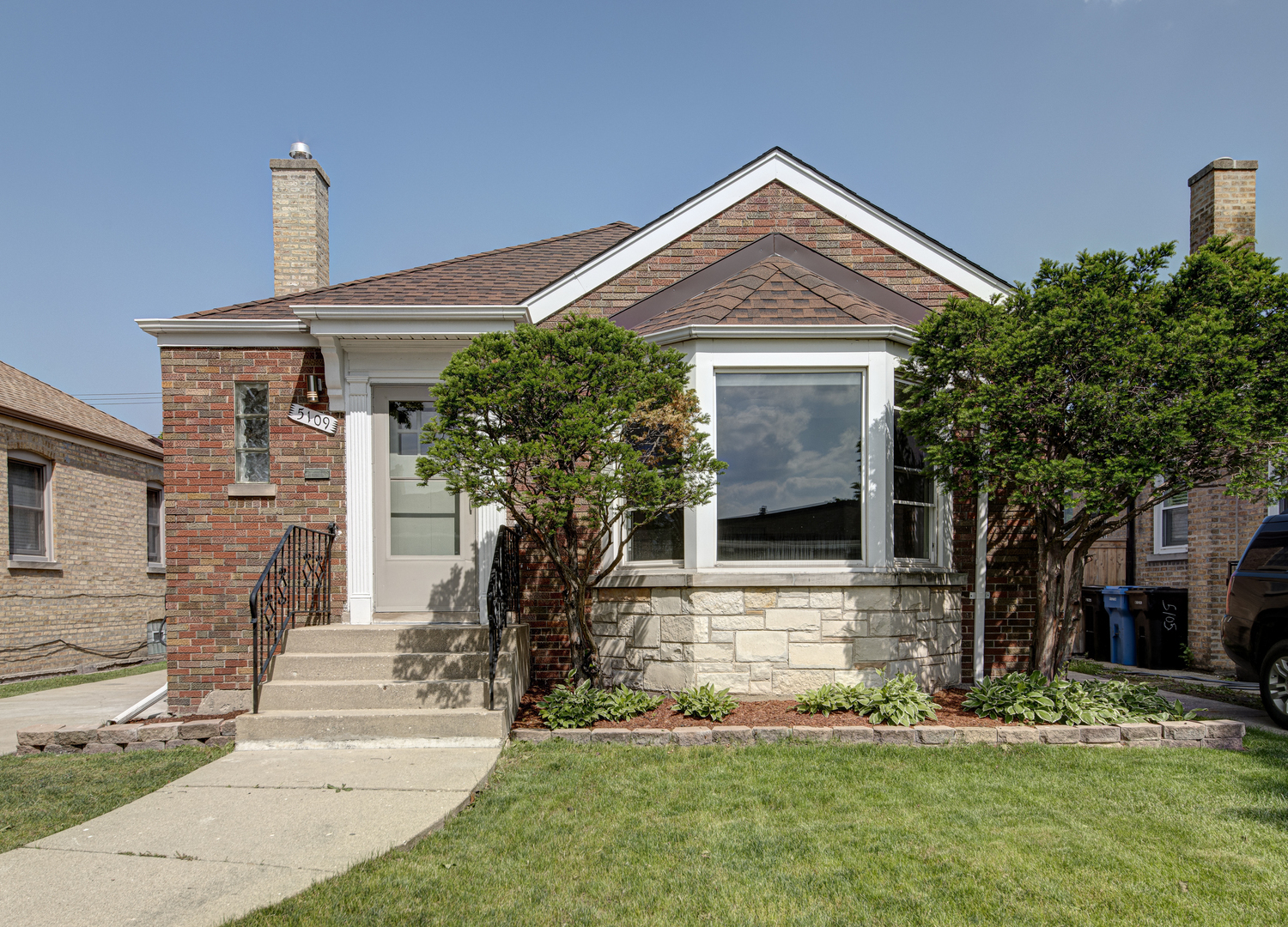 Property Photo:  5109 N Nottingham Avenue  IL 60656 