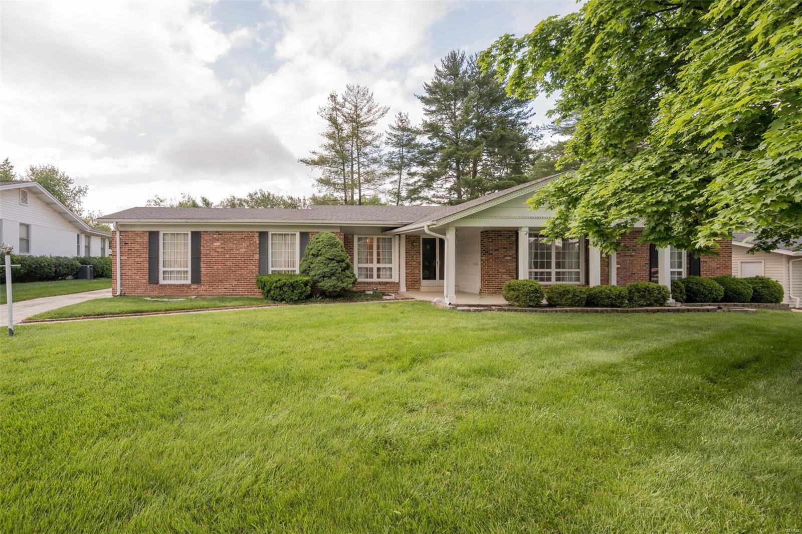 Property Photo: 509 Wellshire Court MO 63011