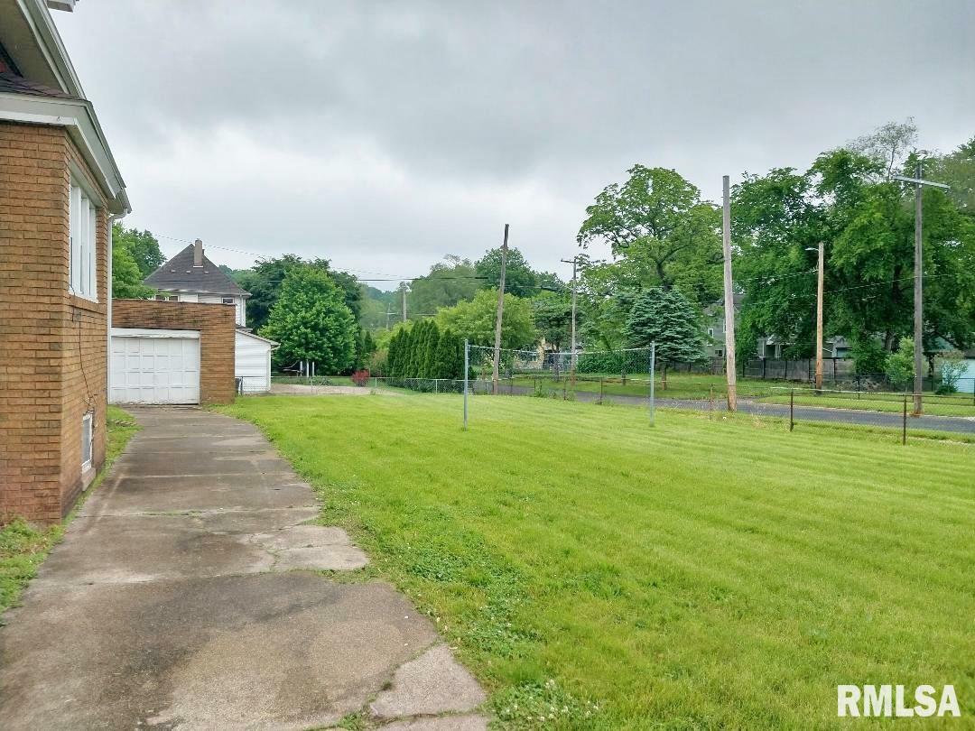 Property Photo:  1605 W Martin Street  IL 61605 