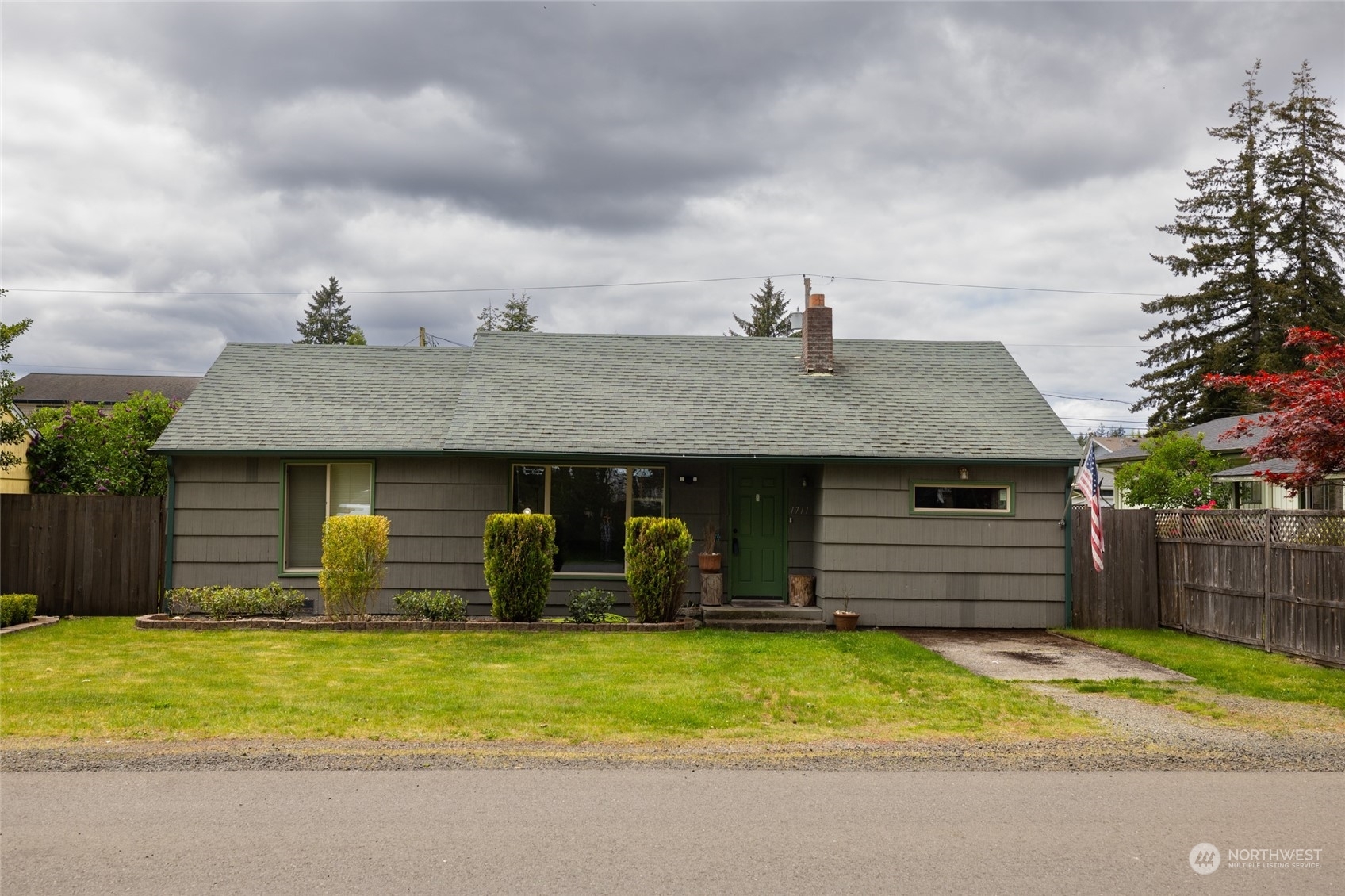 Property Photo:  1711 Adams Street  WA 98584 