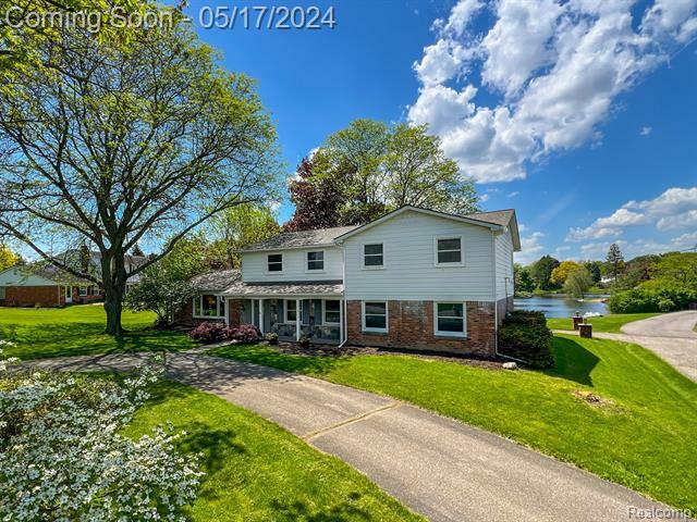 Property Photo:  5886 Sutters Lane  MI 48301 