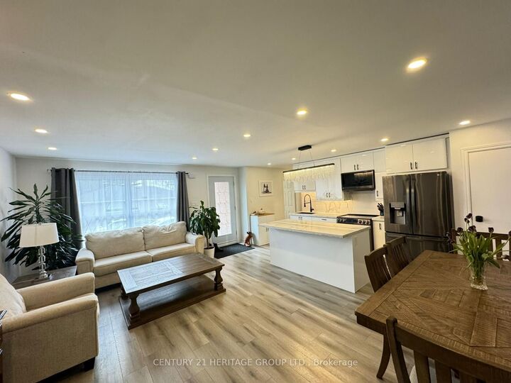 Photo de la propriété: 57 Walter Ave ON L3Y 2T4