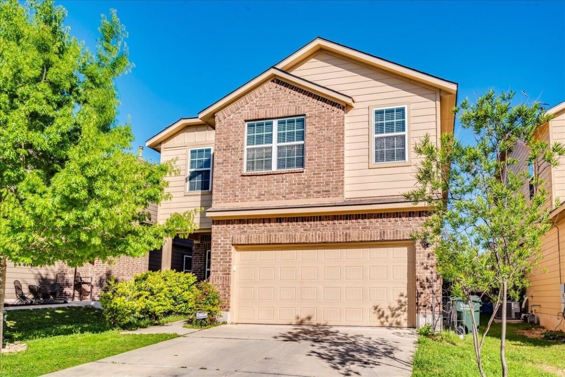 Property Photo: 185 Tallow Trail TX 78666