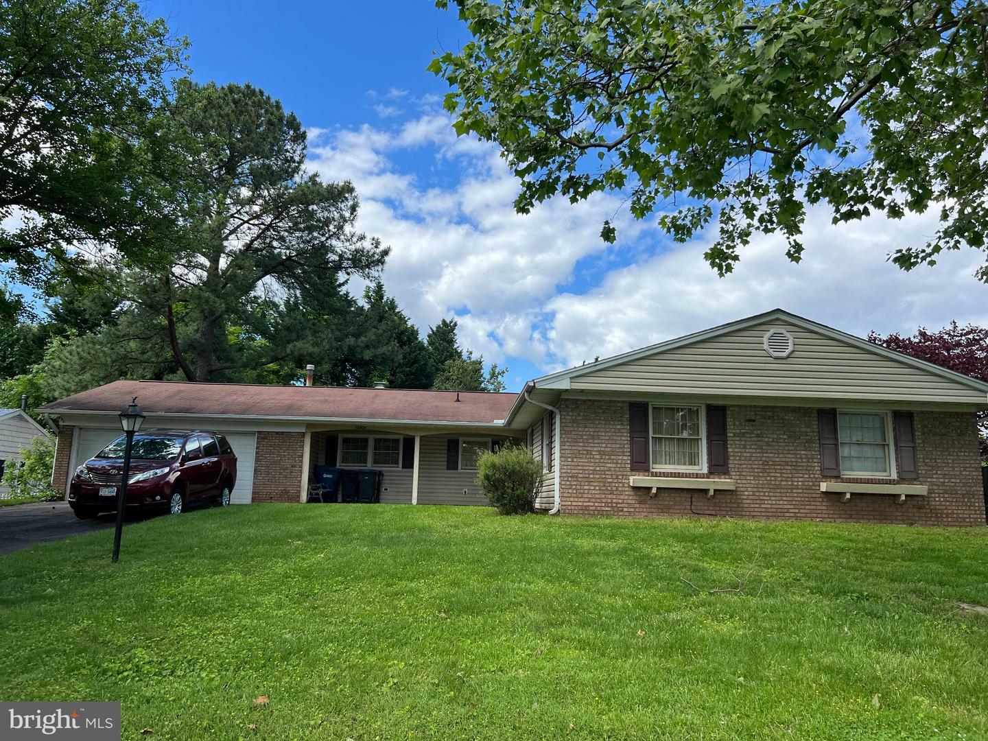 Property Photo: 12804 Madeley Court VA 22033