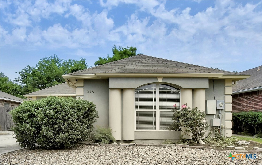 216 Dogwood Drive  New Braunfels TX 78130 photo