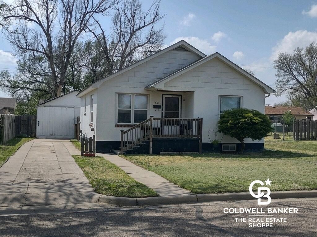 Property Photo:  603 Conkling Avenue  KS 67846 