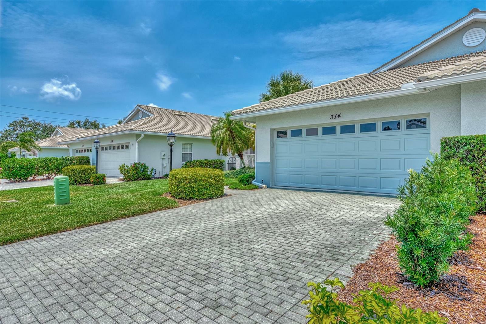 Property Photo:  314 Reclinata Circle  FL 34292 