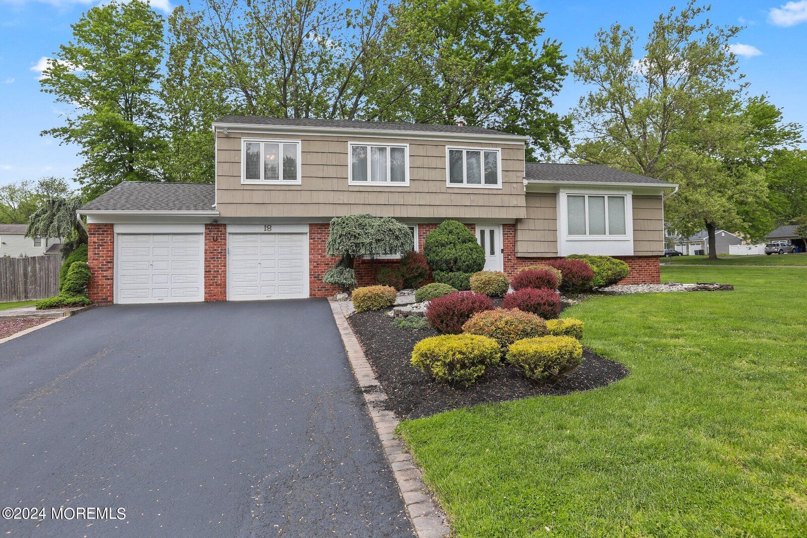 Property Photo:  18 Nottingham Road  NJ 07726 