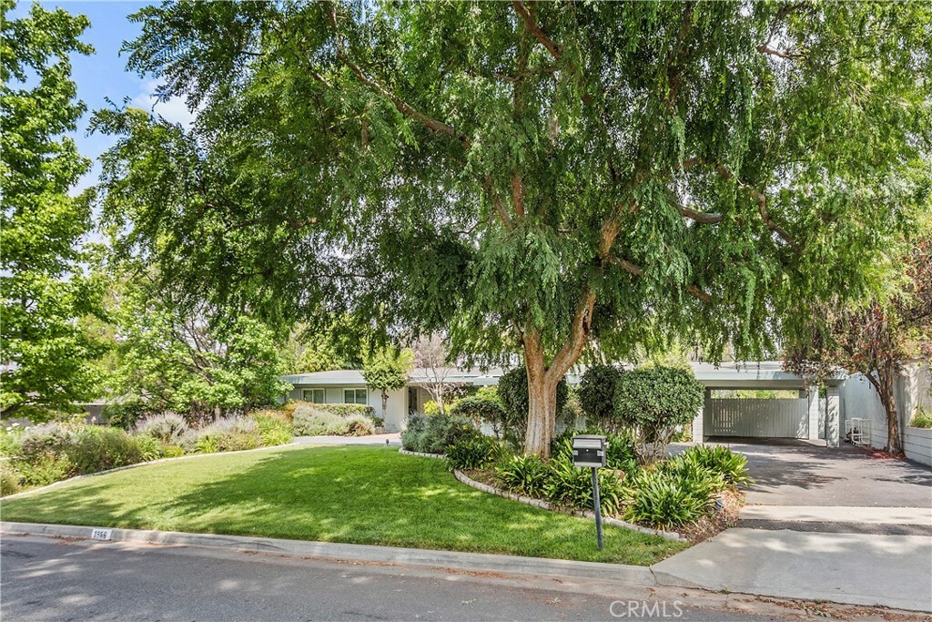 Property Photo:  1950 Bronson Way  CA 92506 