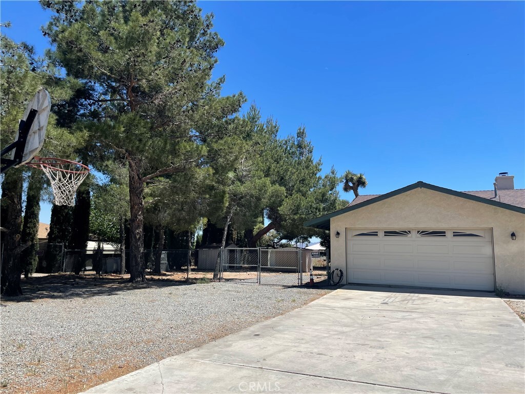 Property Photo: 11177 Arroyo Avenue CA 92345