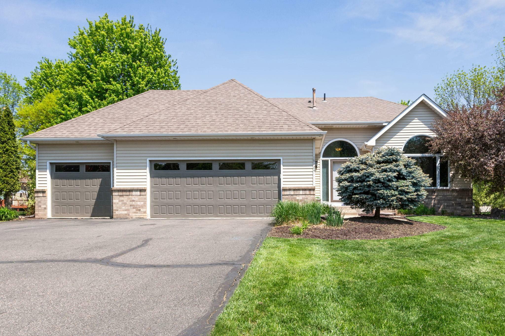 Property Photo:  19124 Everest Court  MN 55024 