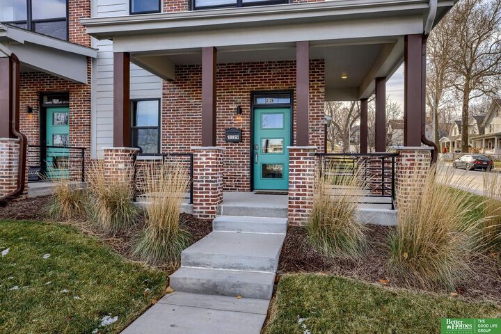 House for sale in Omaha 3129 W California Street, Omaha, NE 68131