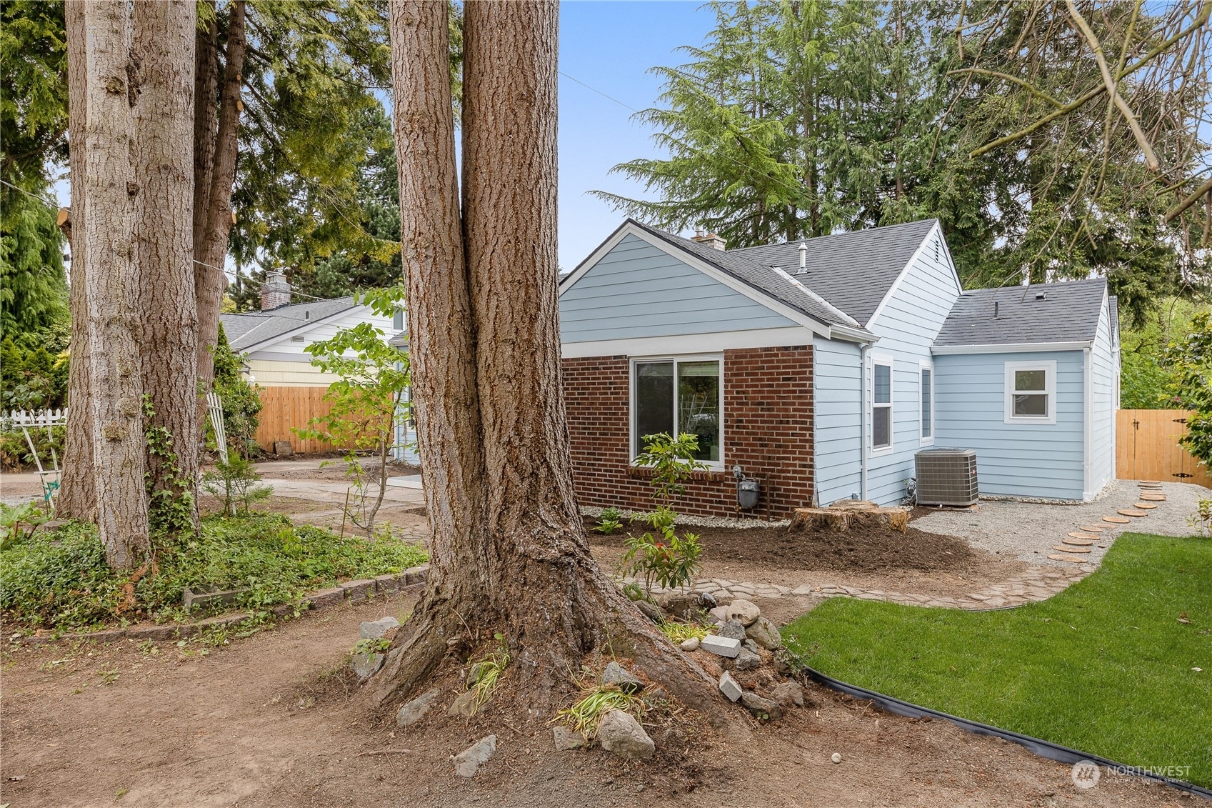 Property Photo:  417 N 122nd Street  WA 98133 