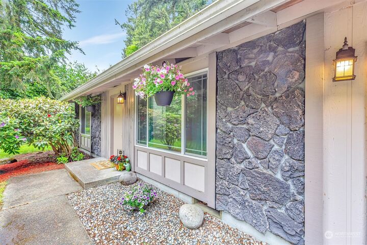 Property Photo:  5310 SE Alder Glen Court  WA 98513 