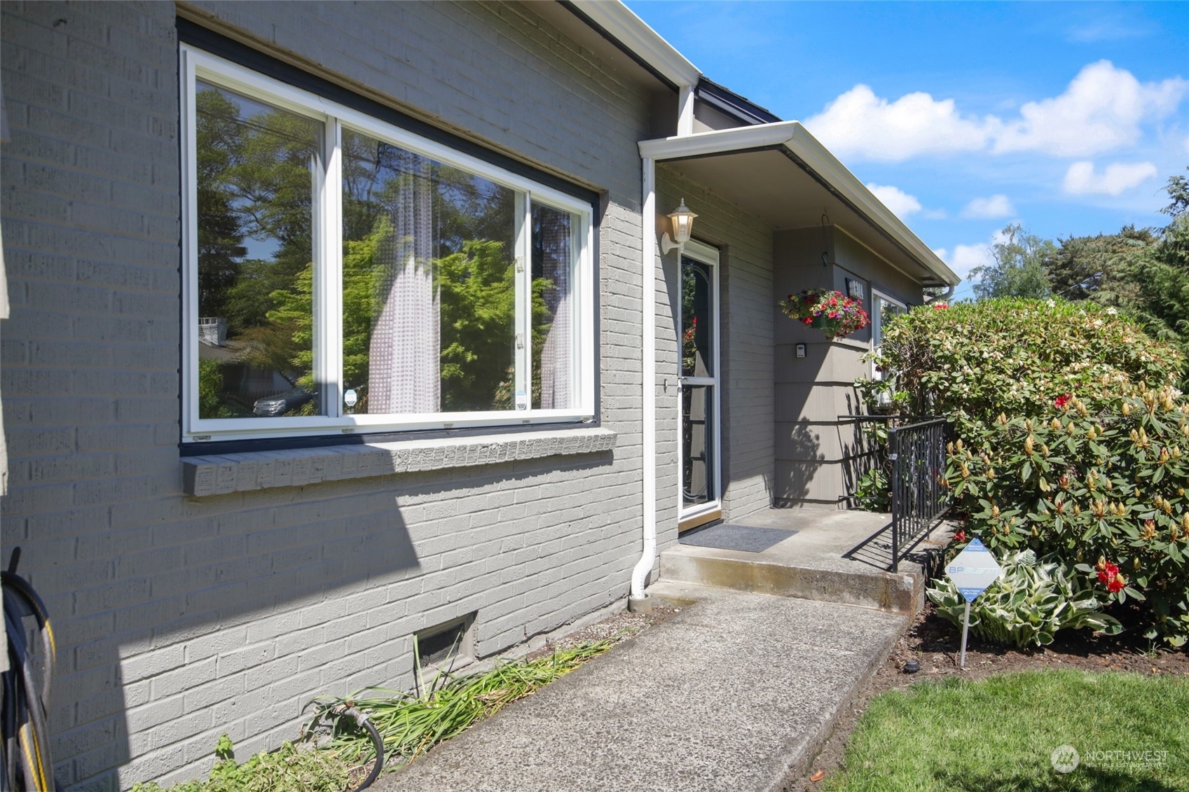 Property Photo:  8314 Leona Way SW  WA 98499 