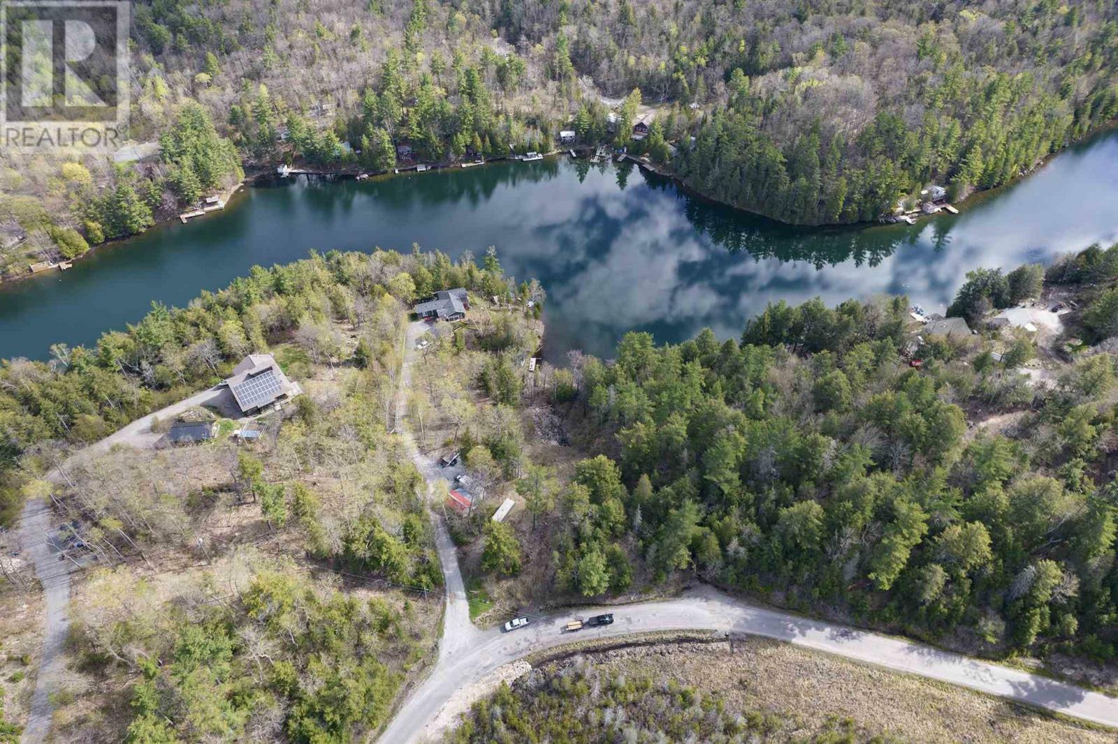 Photo de la propriété:  338 McCarrell Lake Rd  ON P0S 1C0 