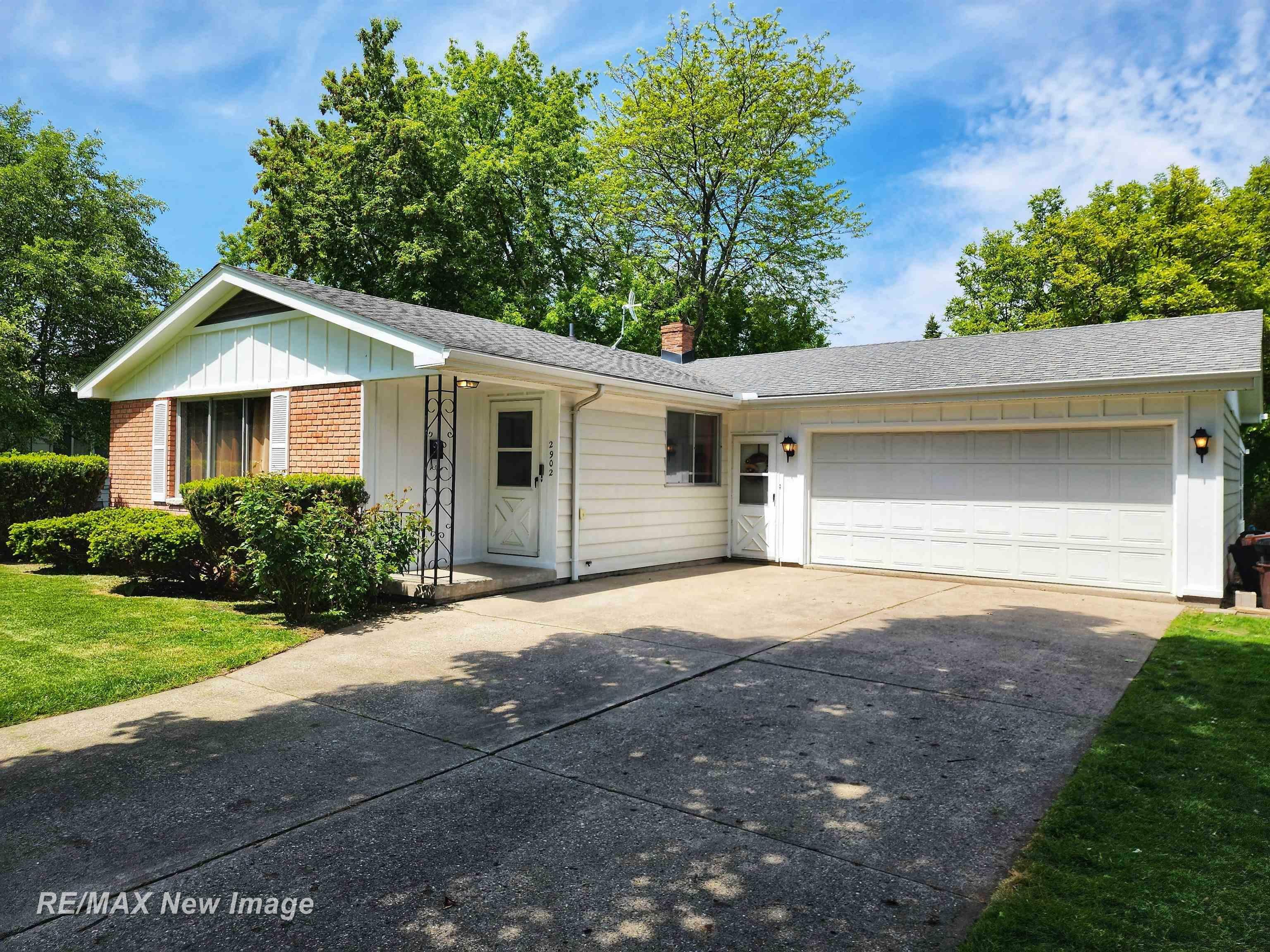 Property Photo:  2902 W Genesee  MI 48602 