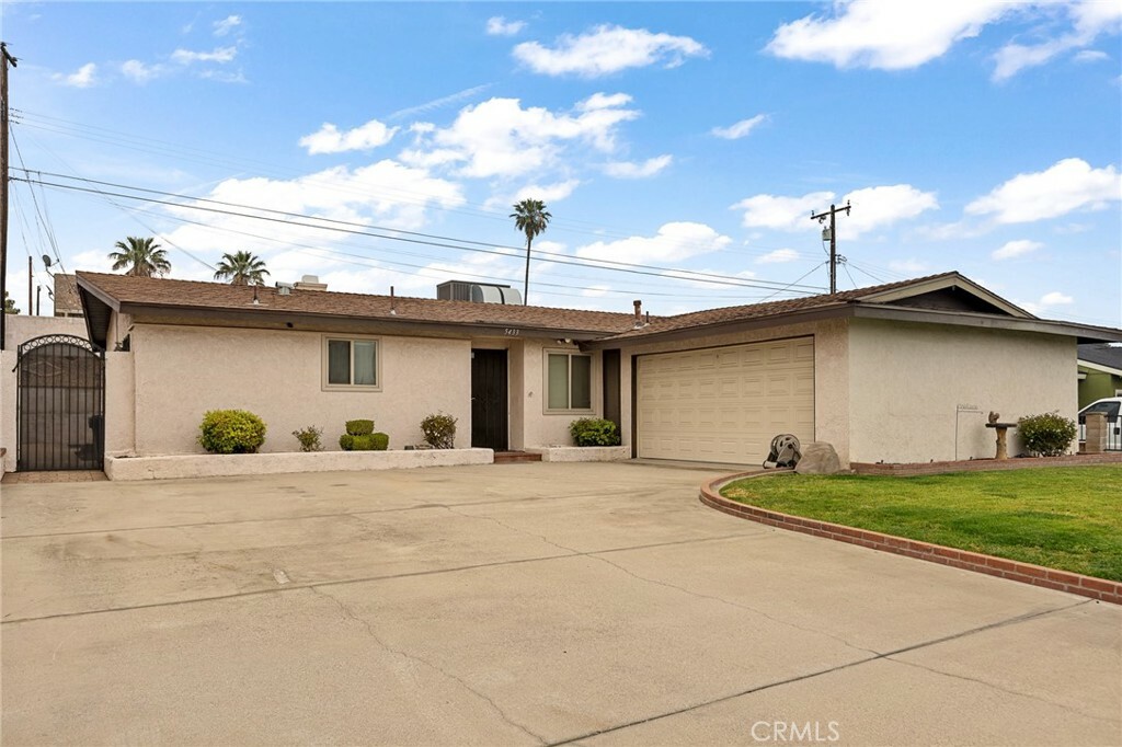 Property Photo:  5433 Golondrina Drive  CA 92404 