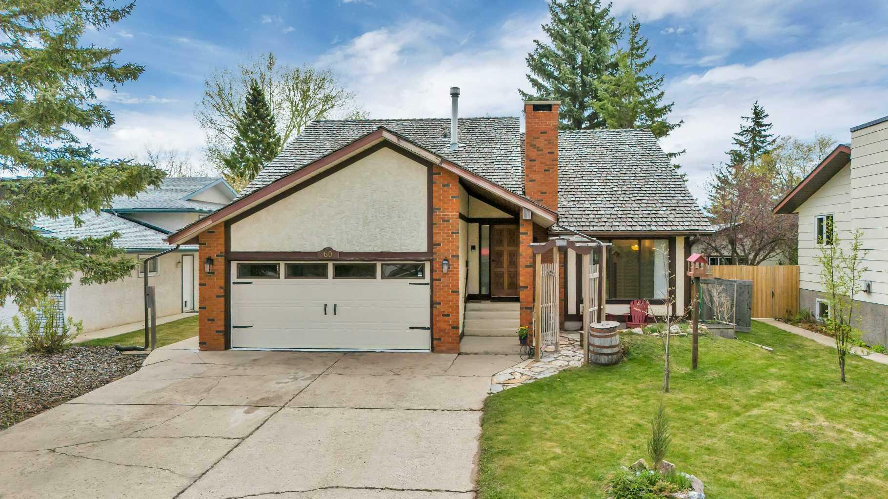 60 Brookes Crescent  Red Deer AB T4R 1L9 photo