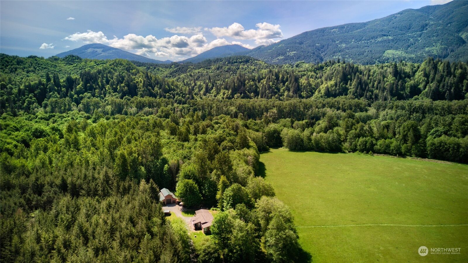 Property Photo: 9265 Thunderbird Lane WA 98237