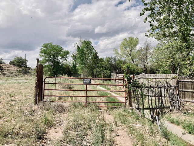 Property Photo:  33 Wymas  NM 87506 