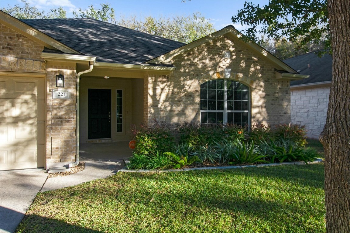 Property Photo:  221 Creek Ridge Lane  TX 78664 