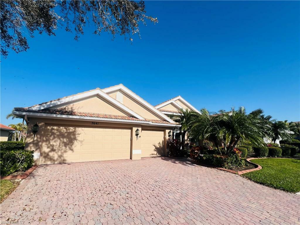 Property Photo:  7641 Camden Harbour Dr  FL 34212 