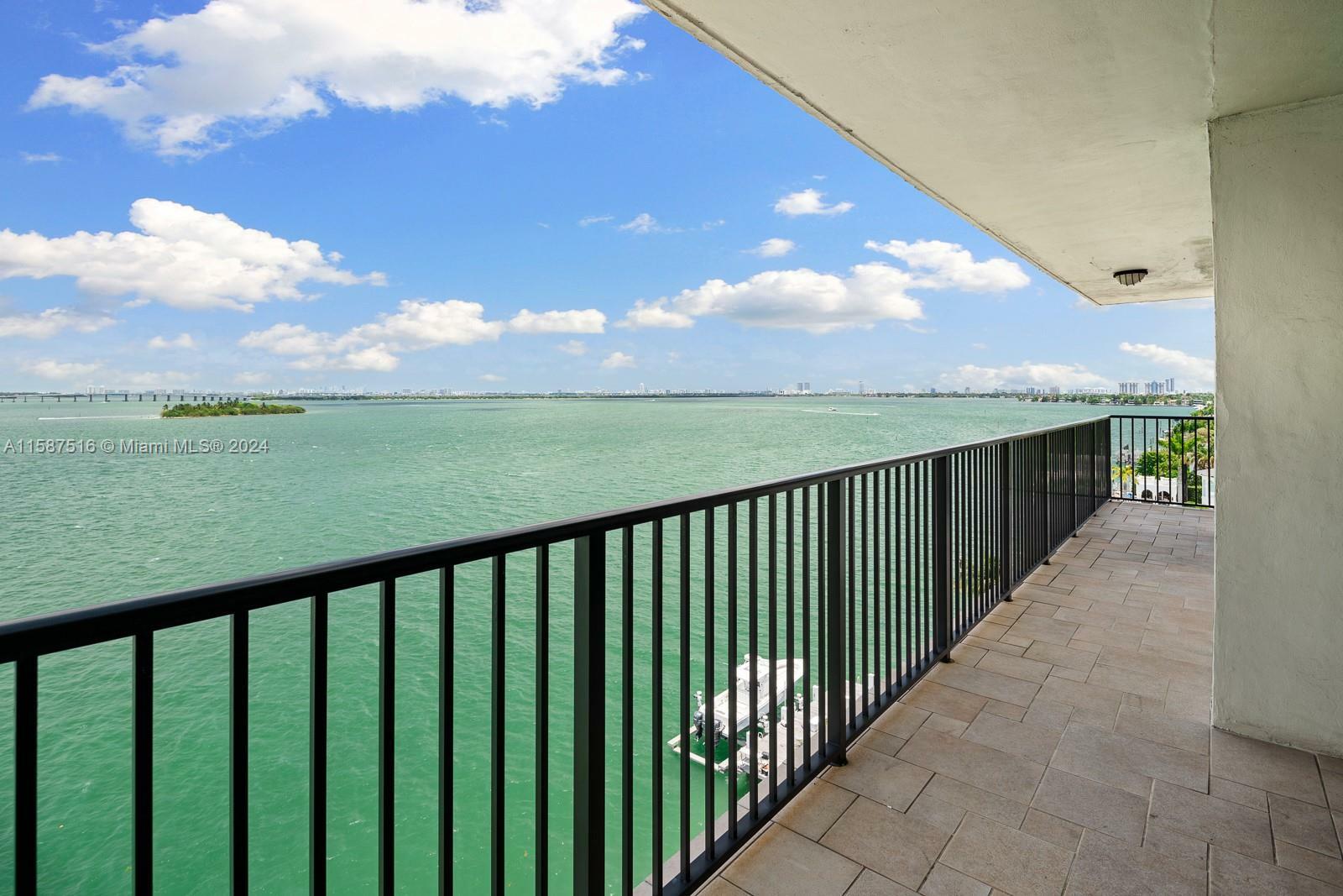 Property Photo:  801 N Venetian Dr 801  FL 33139 