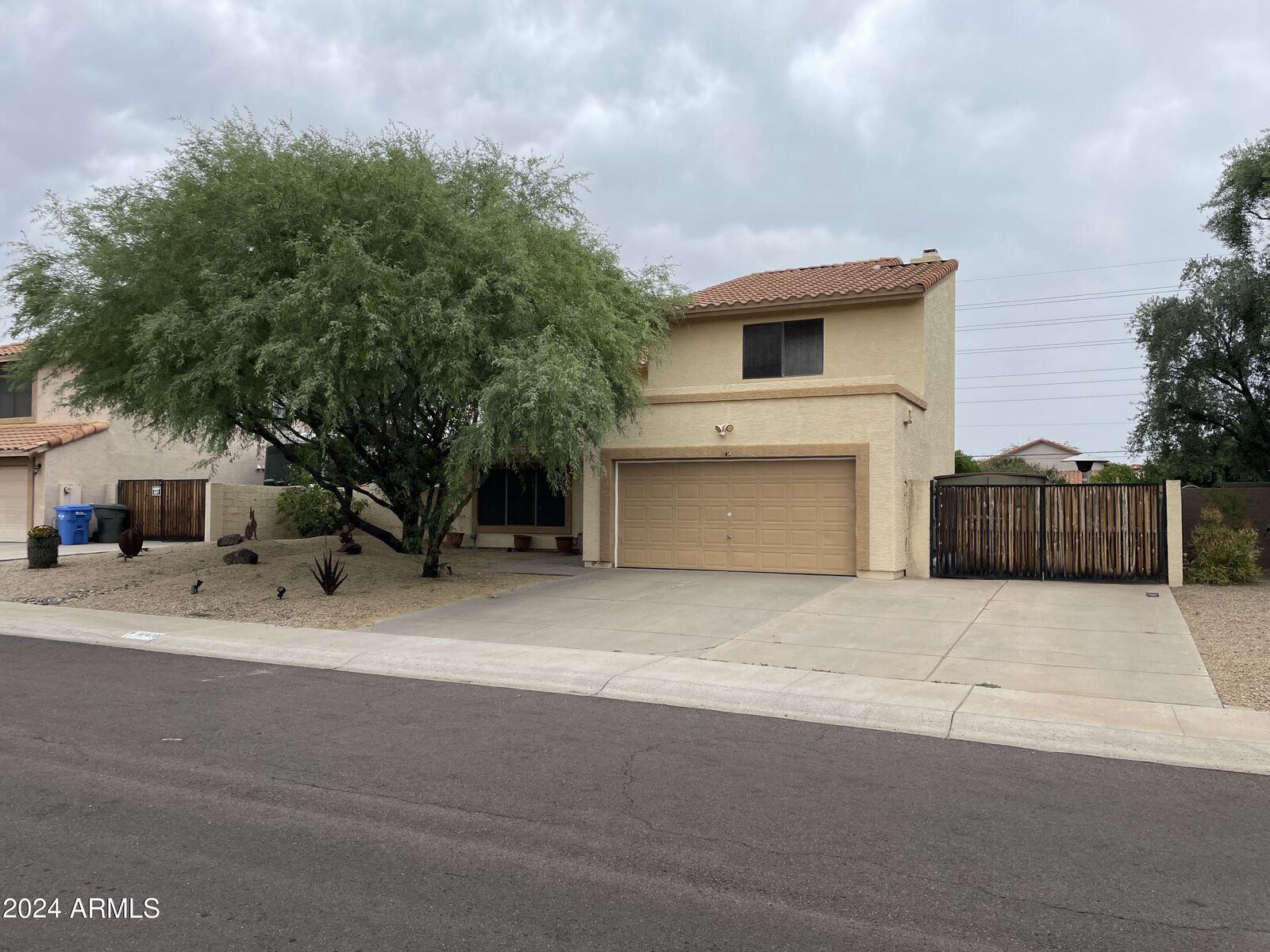 Property Photo:  16429 N 55th Place  AZ 85254 