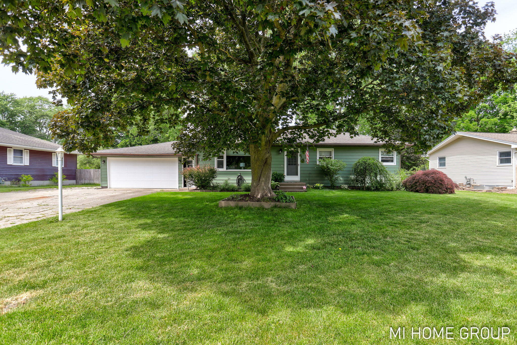Property Photo: 1101 Lynden Road MI 49423
