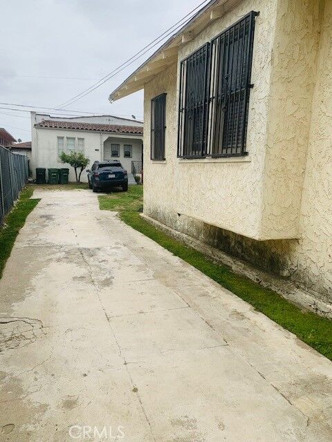 Property Photo: 1020 W 89th Street CA 90044