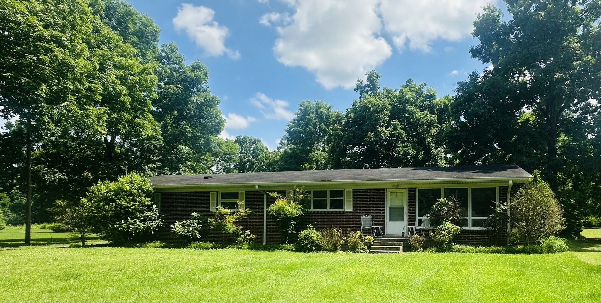 1506 Birch St  Shelbyville TN 37160 photo