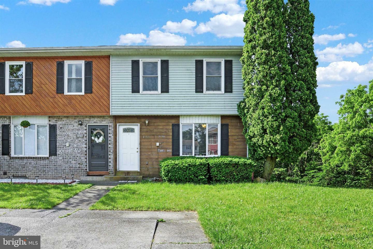1155 Pheasant Drive N  Carlisle PA 17013 photo